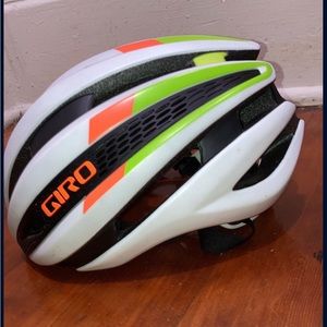 Giro Synthe Road Cycling Helmet Used a Few Times Like New Condition Non MIPS